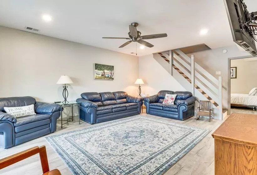 Waterfront Lake Of The Ozarks Home W/ Private Dock