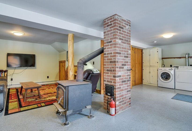 Weld Waterfront Log Cabin W/ Kayaks & Canoes!