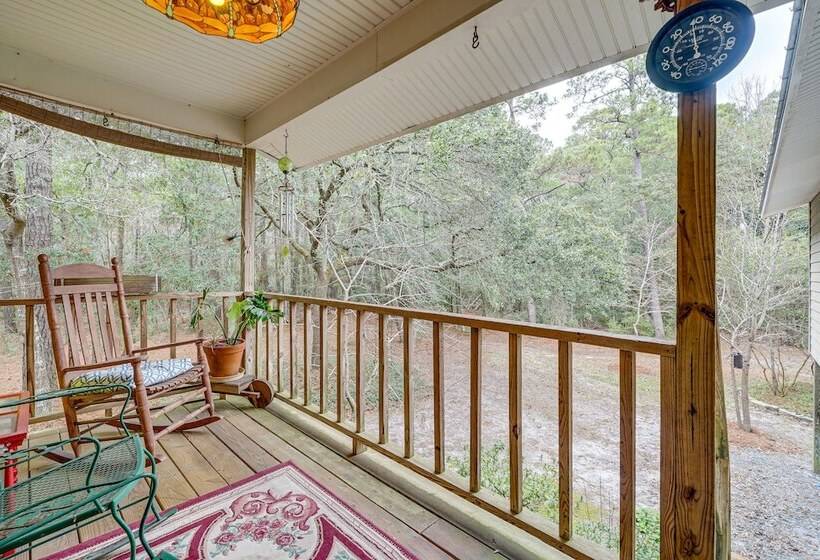 Wilmington Getaway Near Carolina Beach Boardwalk!