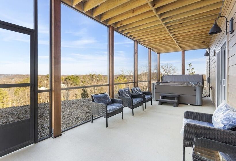 A Birds Eye Bridge View 5 Bdr W/ Private Hot Tub