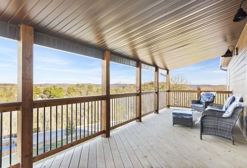 A Birds Eye Bridge View 5 Bdr W/ Private Hot Tub