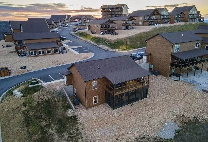 A Birds Eye Bridge View   5 Bdr W/ Private Hot Tub