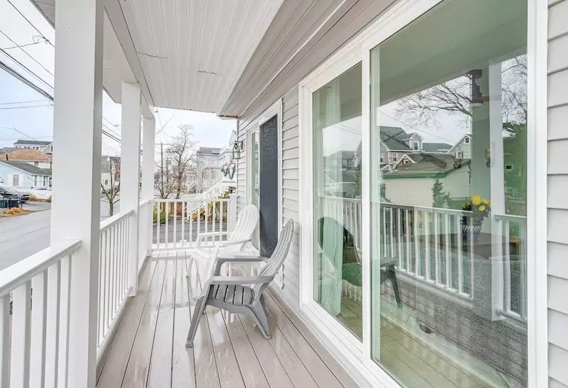 Bright Milford Beach House W/ Outdoor Shower
