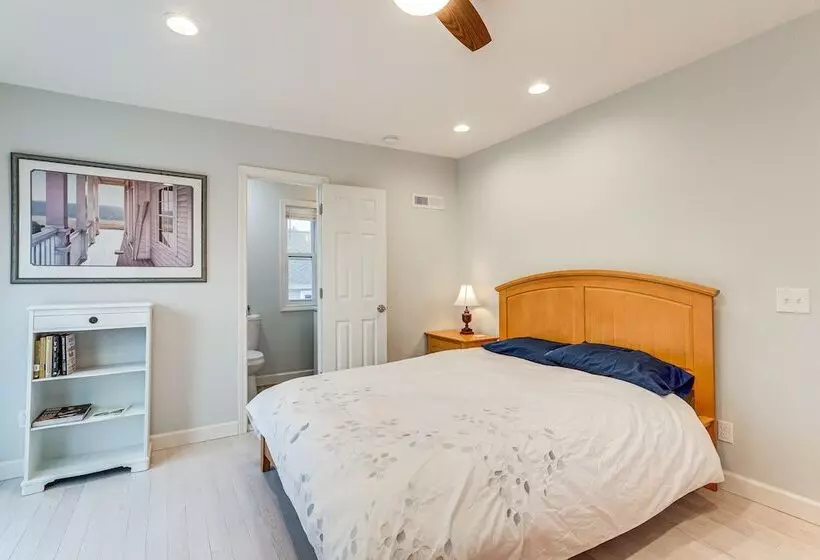 Bright Milford Beach House W/ Outdoor Shower