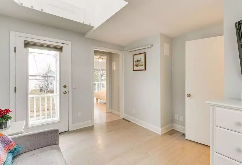 Bright Milford Beach House W/ Outdoor Shower