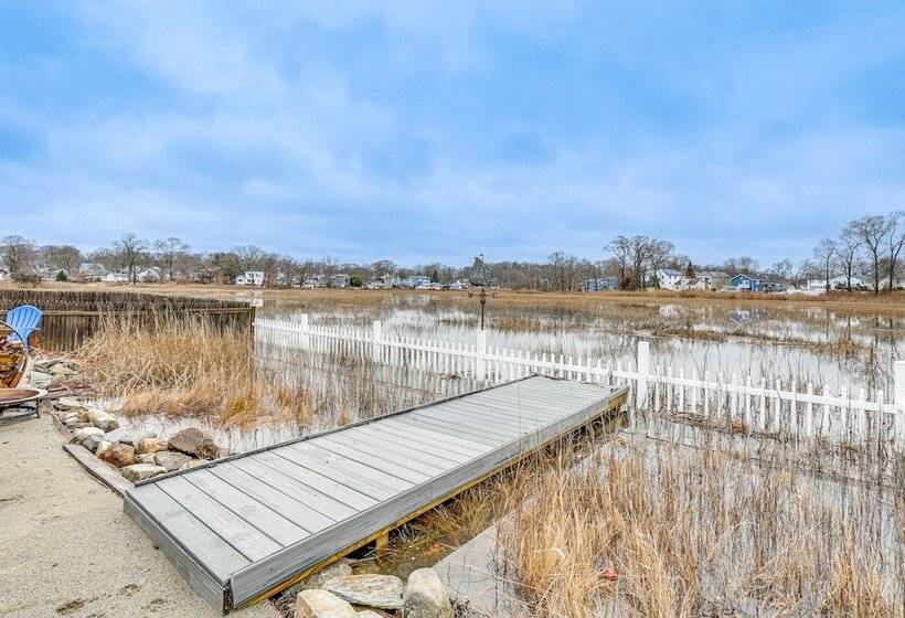 Bright Milford Beach House W/ Outdoor Shower