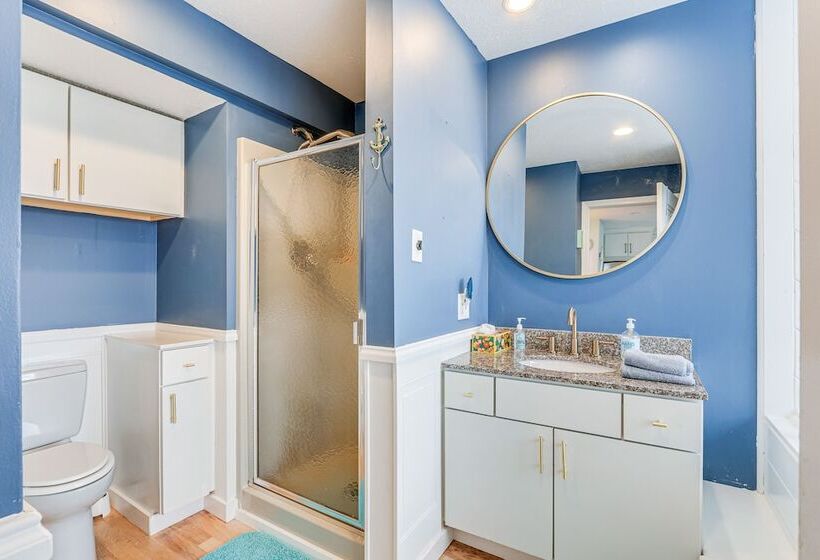 Bright Milford Beach House W/ Outdoor Shower