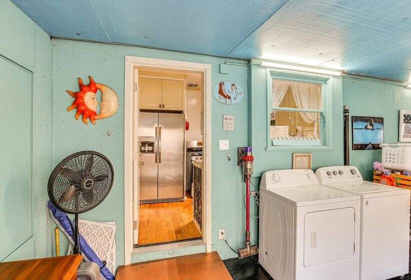 Gardena Vacation Rental: 5 Mi To Manhattan Beach!