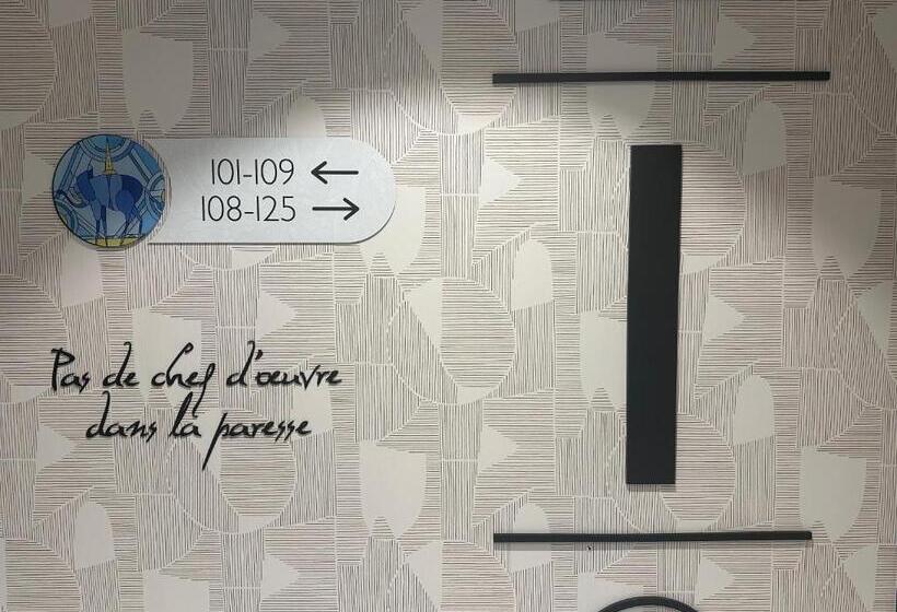 هتل Dali Hôtel Montauban