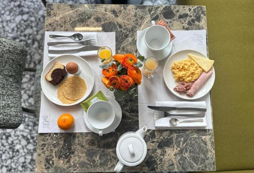 هتل Dali Hôtel Montauban