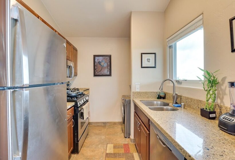 Idyllic Vista Guest House W/ Deck & Stunning Views