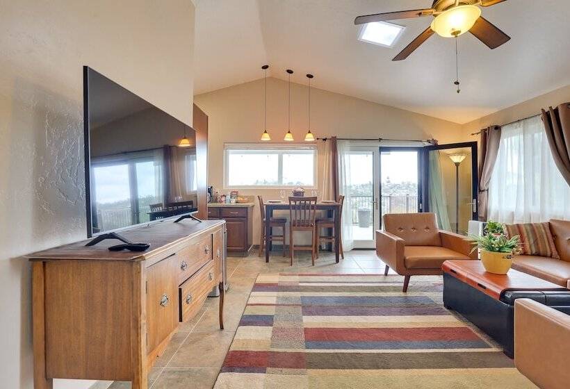 Idyllic Vista Guest House W/ Deck & Stunning Views