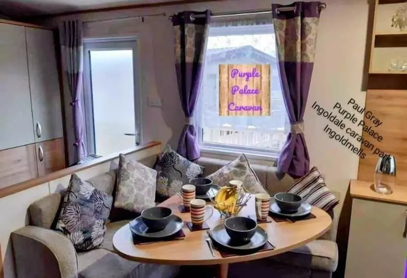 Inviting Beautiful 3 Bed Caravan In Ingoldmells