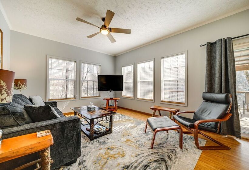 Lakeside Cashiers Cabin W/ Private Boat Dock!