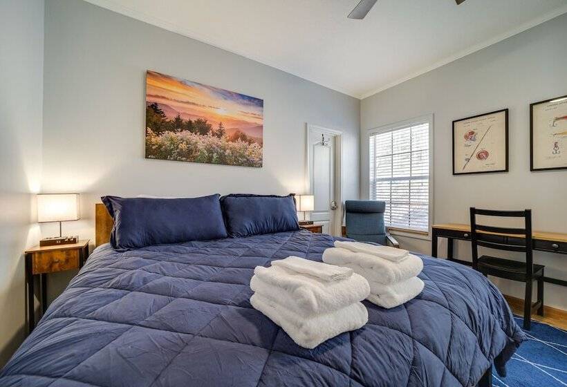 Lakeside Cashiers Cabin W/ Private Boat Dock!