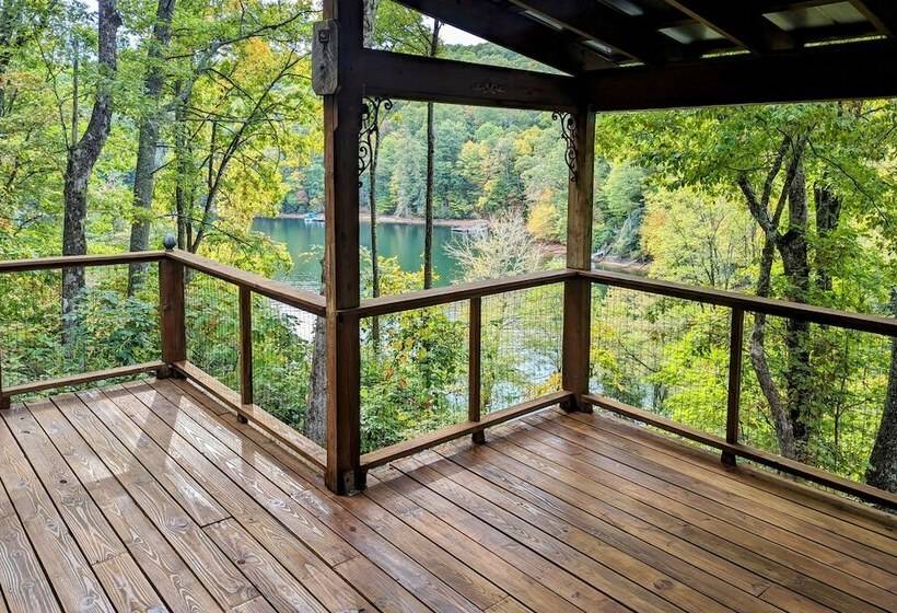 Lakeside Cashiers Cabin W/ Private Boat Dock!