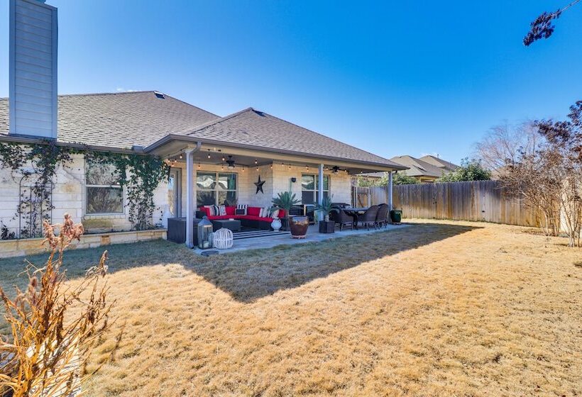 Leander Getaway W/ Patio: 11 Mi To Austin Aquarium