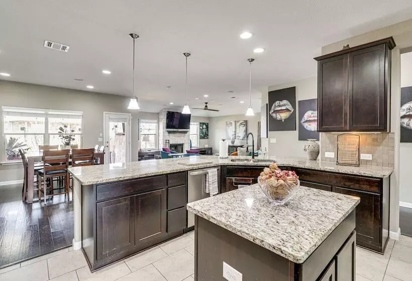 Leander Getaway W/ Patio: 11 Mi To Austin Aquarium