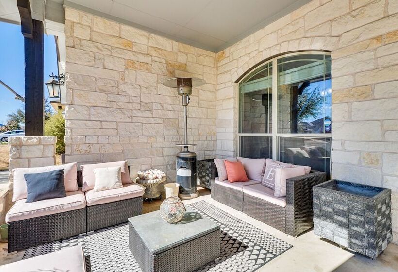 Leander Getaway W/ Patio: 11 Mi To Austin Aquarium