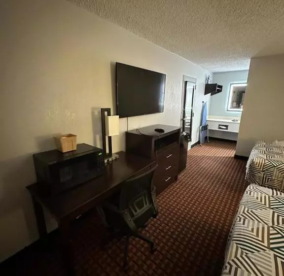 Motel 6 Chickasha, Ok