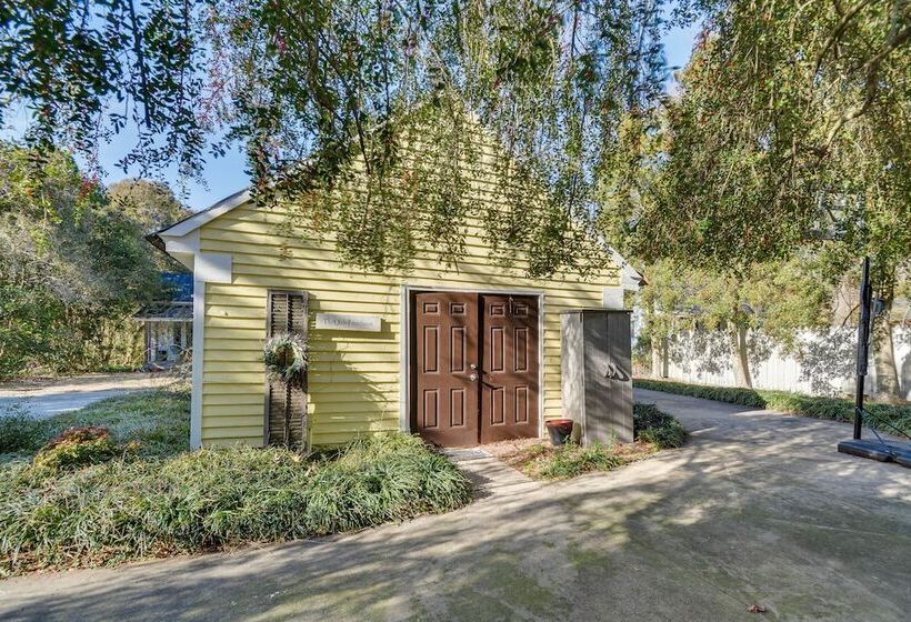 Opulent Home In Spring Hope W/ Pool & Hot Tub!