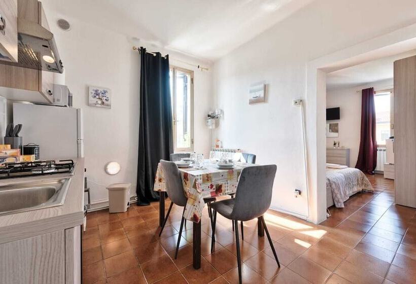 پانسیون Venice Vacation Apartment