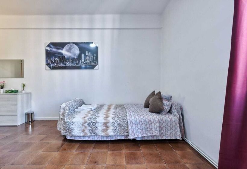 پانسیون Venice Vacation Apartment