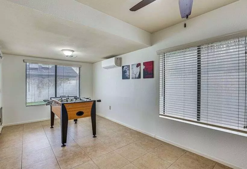 Peoria Home ~ 8 Mi To State Farm Stadium!