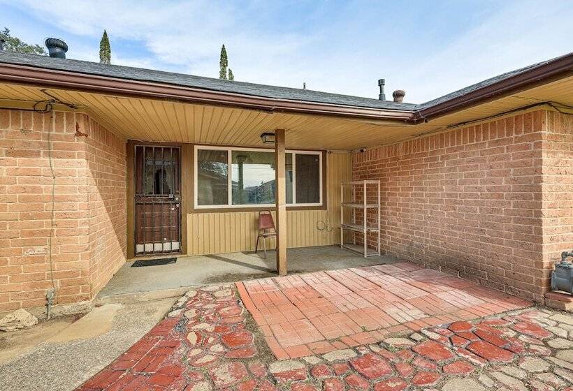 Quiet Houston Home W/ Porch   Near Park & Trails!