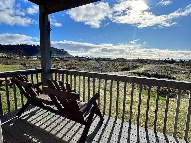 Quileute Oceanside Resort