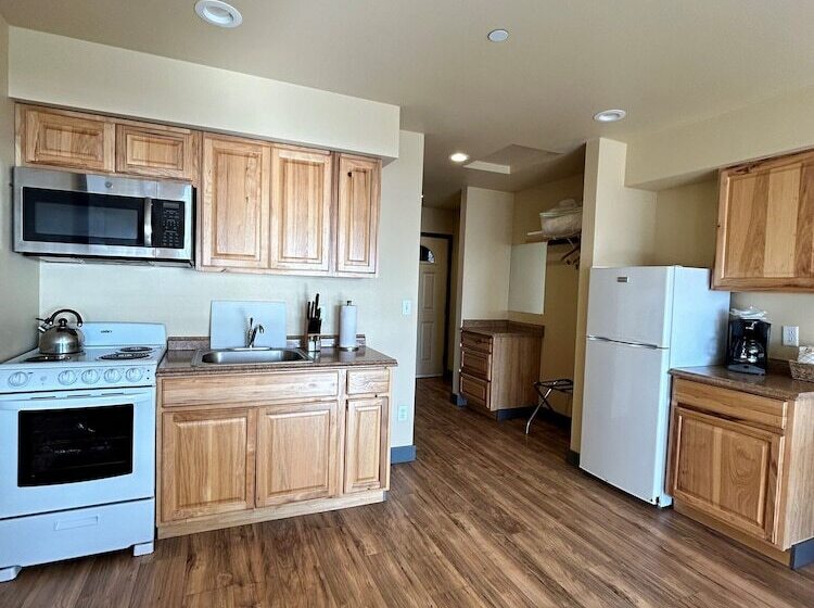 Quileute Oceanside Resort