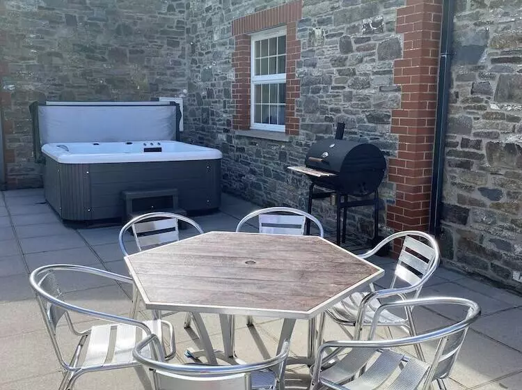 レジデンス Brecon Beacons Luxury 7 Bed House With Hottub