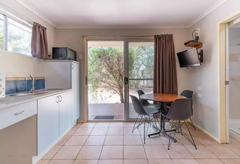 Lomakeskus Discovery Parks   Mount Surprise