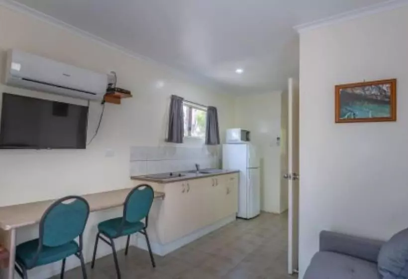 Lomakeskus Discovery Parks   Mount Surprise