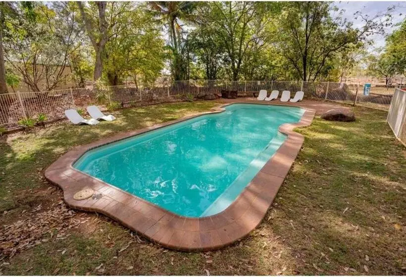 Lomakeskus Discovery Parks   Mount Surprise