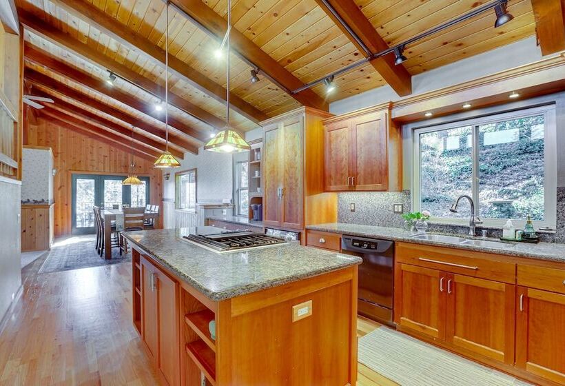 Spacious Colfax Cabin Near Rollins Lake