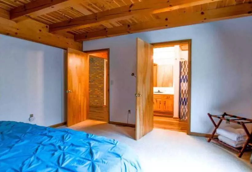 Twin Creeks Lodge By Avantstay 33 Acre Retreat