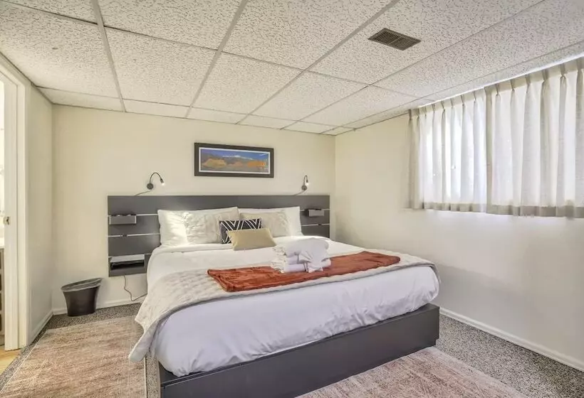 4br Central Location & Near Parks!