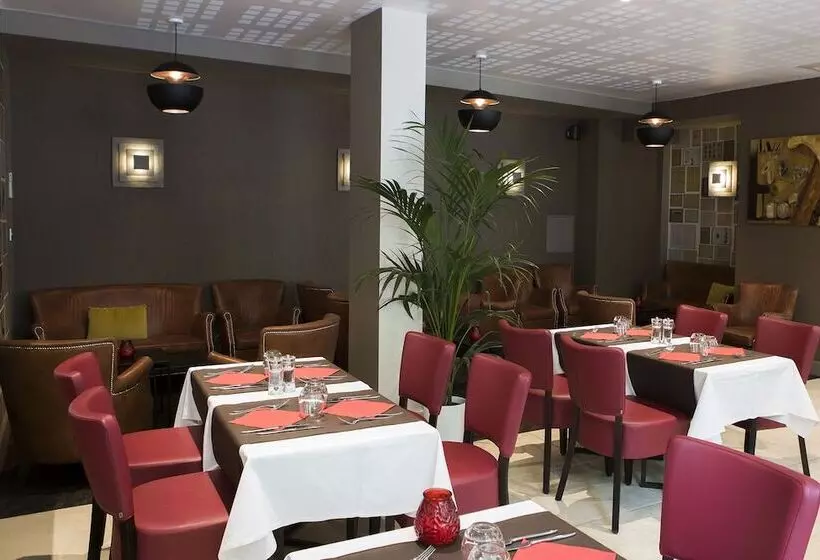 ホテル Hôtel Arène