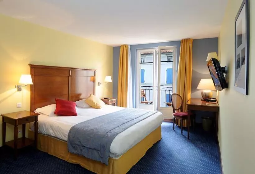 ホテル Hôtel Arène