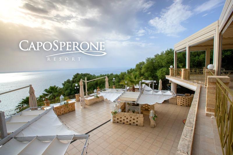 Caposperone Resort