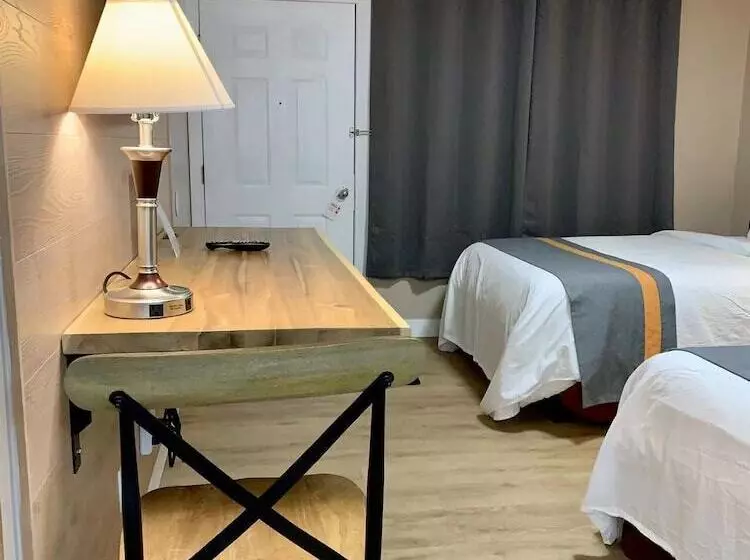 Harbour Light Motel
