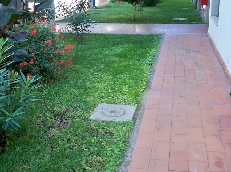 בית מלון כפרי Airone Residenza Turistico Alberghiera