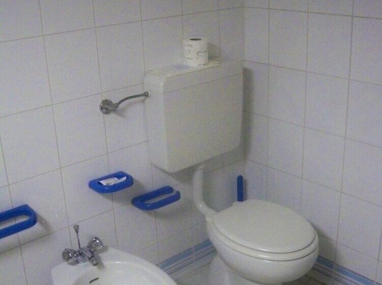 בית מלון כפרי Airone Residenza Turistico Alberghiera