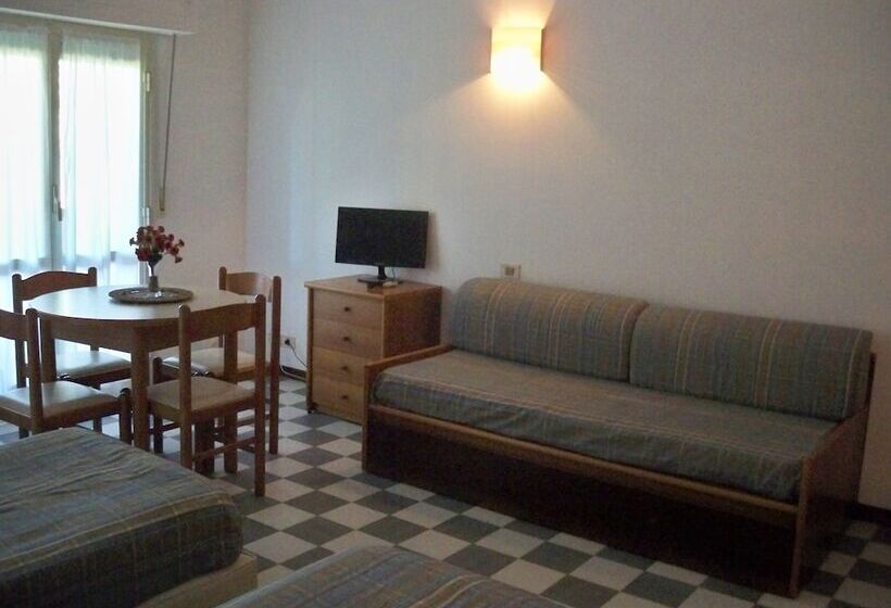 בית מלון כפרי Airone Residenza Turistico Alberghiera