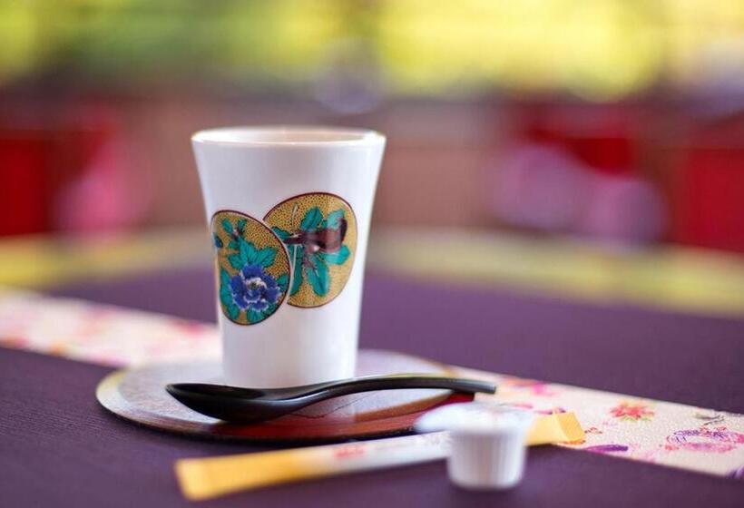 ホテル Yamanaka Onsen Kagari Kisshotei