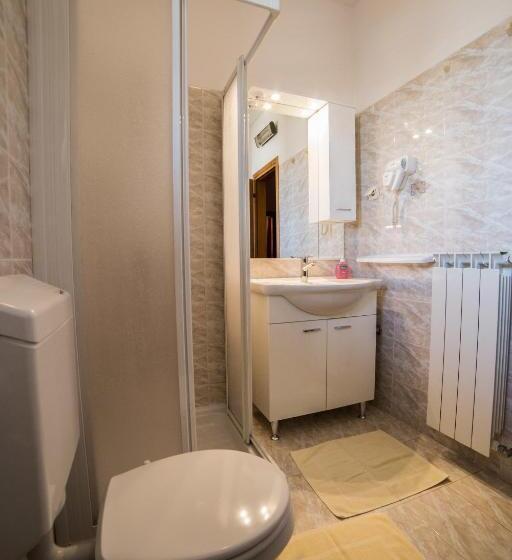 בית מלון כפרי Pansion Valbruna