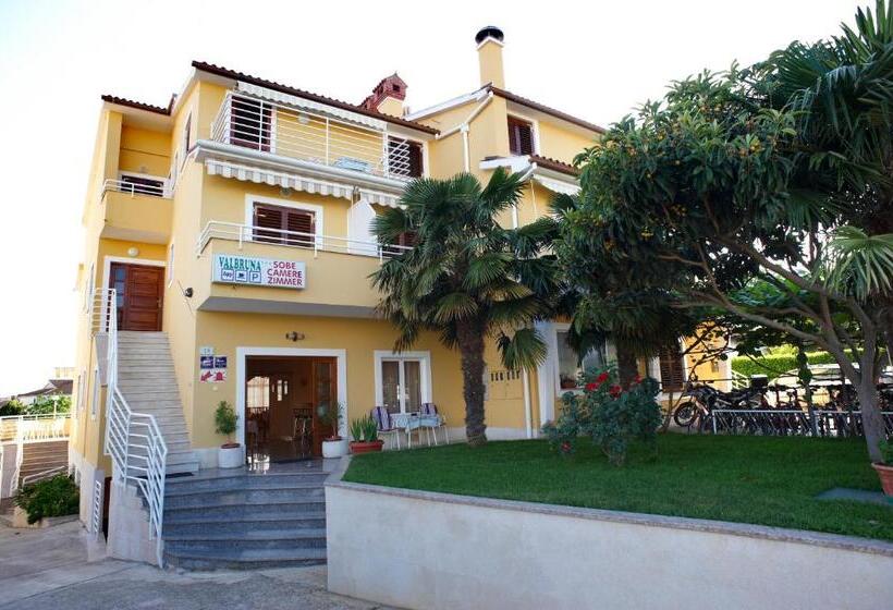 בית מלון כפרי Pansion Valbruna