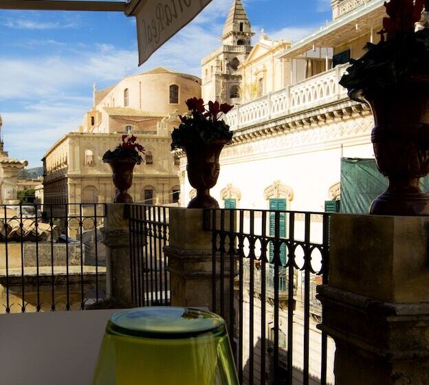 فندق Porta Reale