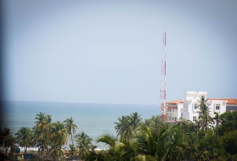 Отель Prestige Suites